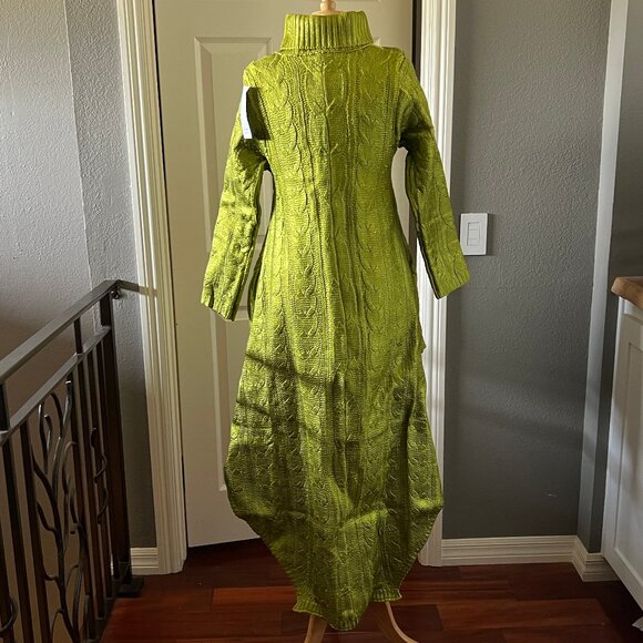 AKIRA 'Back to December' metallic knit sweater dress NWT S/M - Picture 5 of 8